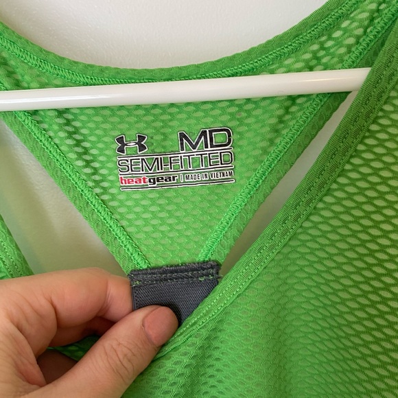 Under armour mesh running tank size M - Picture 3 of 4